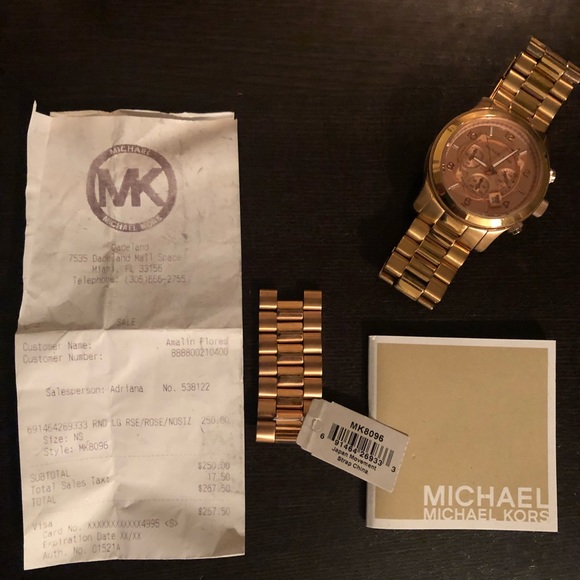 Michael Kors large rose gold watch - Picture 2 of 4